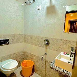 Hotel Lux Inn Udaipur
